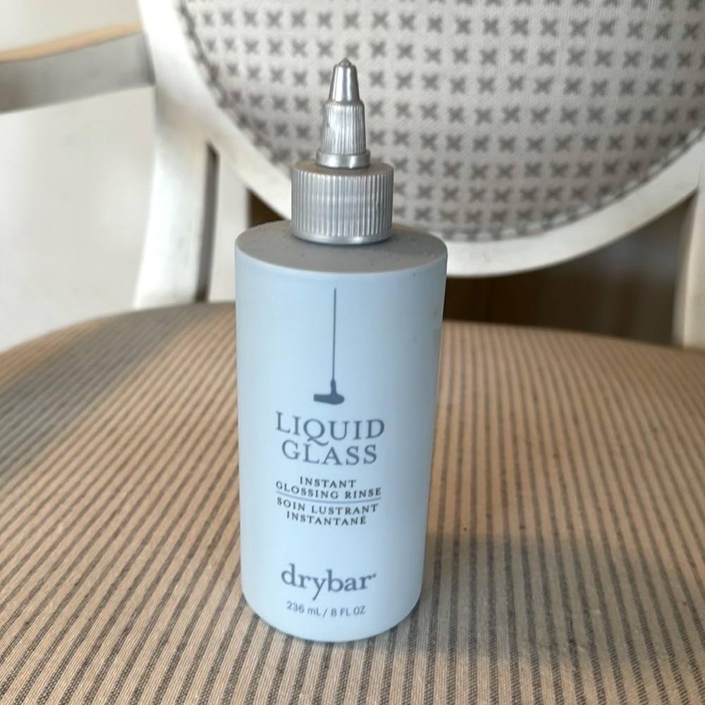 Drybar Liquid Glass instant glossing rinse- 8 oz